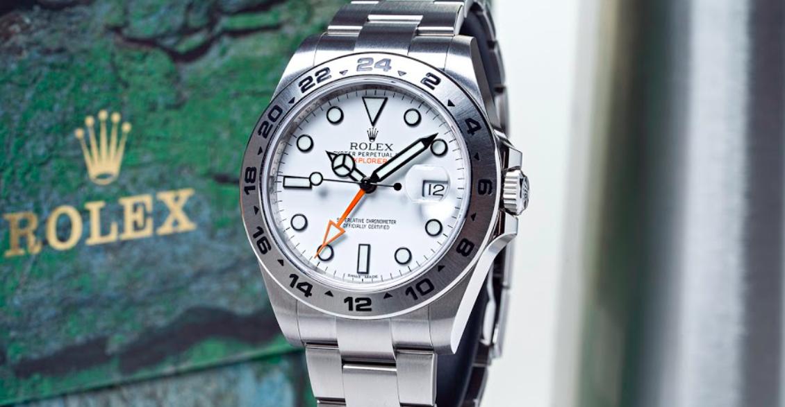 3 Luxury White Watches for a Sophisticated Look